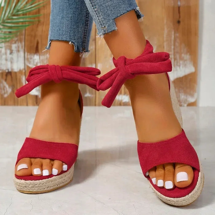 Justyna – Damskie Espadryle na Koturnie z Wiązaniem