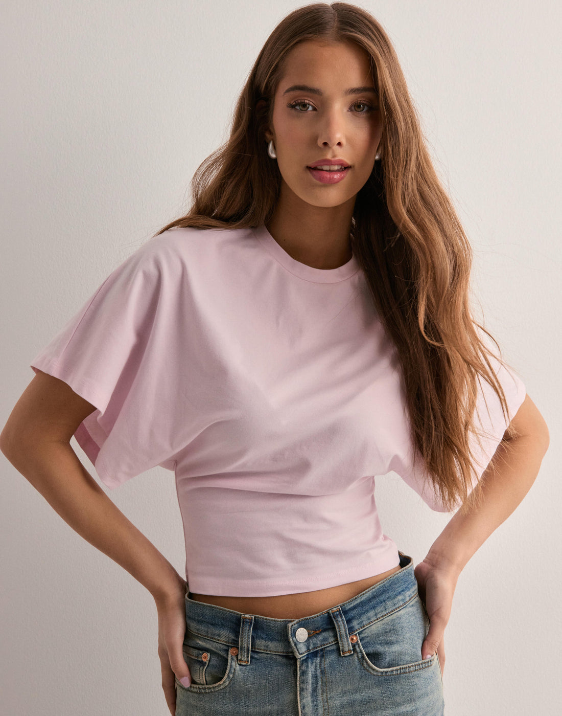 Erica Stylowa Bluzka – Elegancki Krój i Komfortowy Design na Każdą Okazję